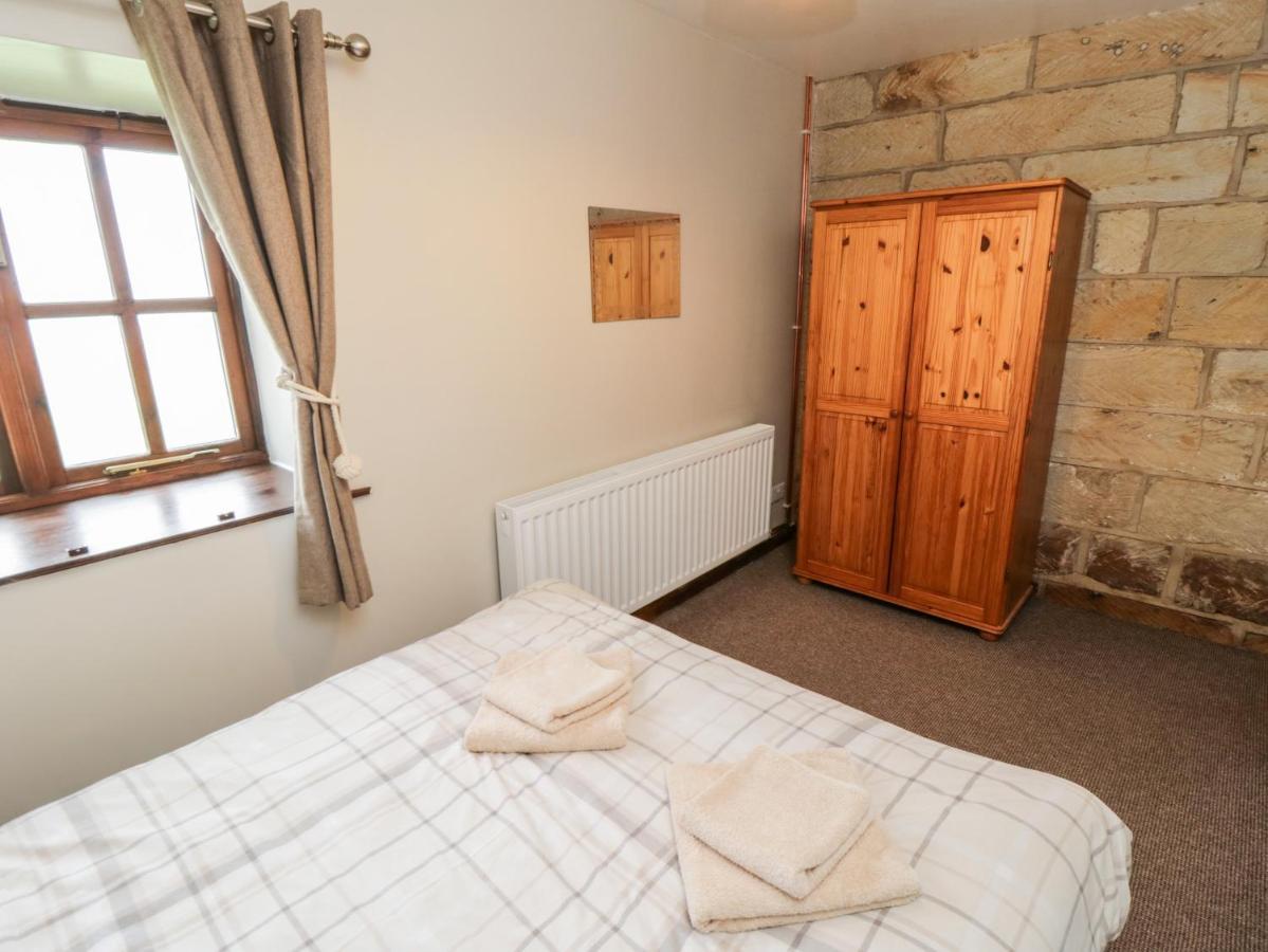 Stable Cottage Staintondale Экстерьер фото