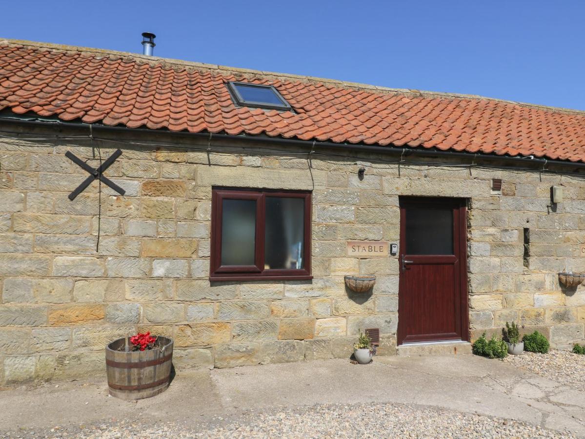 Stable Cottage Staintondale Экстерьер фото